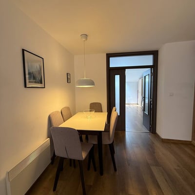 Аренда просторной, двухэтажной, 3-комнатной квартиры, 80 м², центр Белграда, Сербия